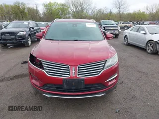 2015 Lincoln MKC z VIN 5LMCJ2A97FUJ06166, wystawiony jako IAAI lot #42098799 z przebiegiem 155 916 mil mil oraz . Historia ofert i sprzedaży dostępna na DreamBid. Obrazek 12.