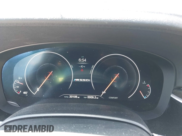 2019 BMW 5 Series M550i xDrive with VIN WBAJB9C51KB289355, listed as a IAAI auction lot 41867984 with 30,106 mi miles and . Bid and sale history available at DreamBid. Image 7.