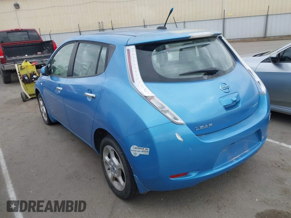 2012 Nissan LEAF SL with VIN JN1AZ0CP0CT024663, listed as a IAAI auction lot 42136940 with 39,101 mi miles. Bid and sale history available at carsss.com. Image 3.
