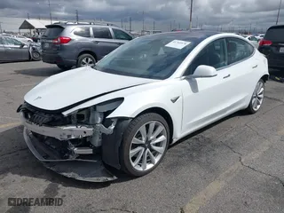 2018 Tesla Model 3 Long Range Battery with VIN 5YJ3E1EA6JF053052, listed as a IAAI auction lot 41765978 with 92,222 mi miles. Bid and sale history available at carsss.com. Image 24.