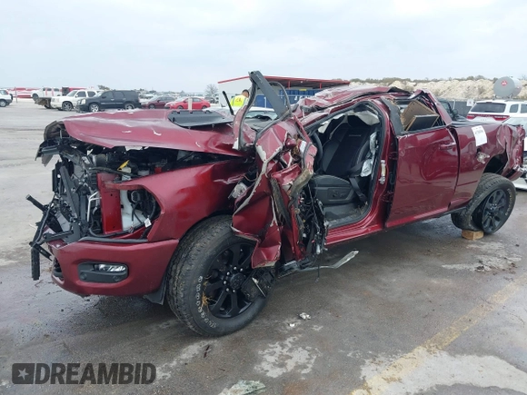 2024 Ram 2500 Laramie z VIN 3C6UR5FLXRG239528, wystawiony jako IAAI lot #41708586 z przebiegiem Nie podano mil oraz . Historia ofert i sprzedaży dostępna na DreamBid. Obrazek 2.