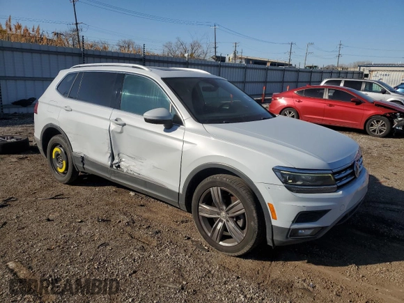 2018 Volkswagen Tiguan SEL Premium with VIN 3VV5B7AX9JM222542, listed as a Copart auction lot 48412055 with 93,329 mi miles and Salvage Title. Bid and sale history available at DreamBid. Image 4.