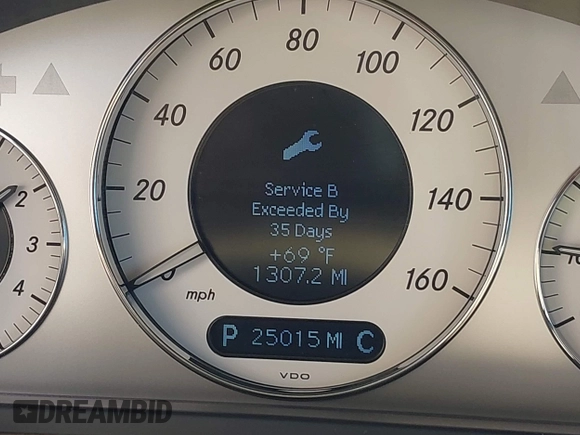 2009 Mercedes-Benz E 350 Luxury with VIN WDBUF56X19B407911, listed as a IAAI auction lot 41328511 with 25,015 mi miles and . Bid and sale history available at carsss.com. Image 7.