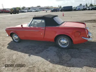 1965 FIAT 124 Spider z VIN 118H039439, wystawiony jako Copart lot #78980814 z przebiegiem 26 509 mil mil oraz Czysty tytuł • Clean title. Historia ofert i sprzedaży dostępna na DreamBid. Obrazek 2.