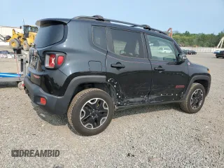2017 Jeep Renegade Trailhawk with VIN ZACCJBCB8HPE43103, listed as a Copart auction lot 58690885 with 135,139 mi miles and Clean title. Bid and sale history available at DreamBid. Image 3.