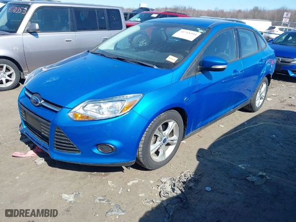2014 Ford Focus SE with VIN 1FADP3F23EL269452, listed as a IAAI auction lot 41768594 with 40,380 mi miles. Bid and sale history available at carsss.com. Image 2.