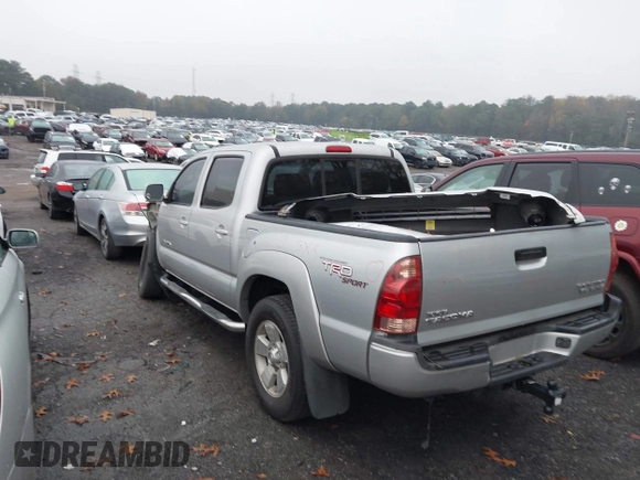 2007 Toyota Tacoma PreRunner with VIN 5TEJU62N27Z344993, listed as a IAAI auction lot 40858670 with 203,586 mi miles and . Bid and sale history available at DreamBid. Image 3.