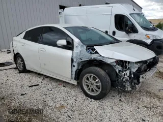 2018 Toyota Prius Plus with VIN JTDKARFP3J3076830, listed as a Copart auction lot 56901705 with 63,809 mi miles and Clean Title. Bid and sale history available at DreamBid. Image 4.
