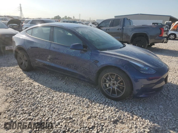 2023 Tesla Model 3 z VIN 5YJ3E1EA9PF712542, wystawiony jako Copart lot #52124295 z przebiegiem 13 154 mil mil oraz Czysty tytuł • Clean title. Historia ofert i sprzedaży dostępna na DreamBid. Obrazek 4.