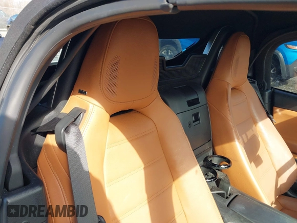 2020 FIAT 124 Spider Abarth with VIN JC1NFAEK9L0145379, listed as a IAAI auction lot 41608117 with 36,093 mi miles and . Bid and sale history available at DreamBid. Image 8.