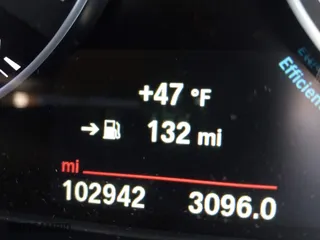 2017 BMW X1 xDrive28i with VIN WBXHT3C33H5F82035, listed as a IAAI auction lot 41944399 with 102,942 mi miles. Bid and sale history available at carsss.com. Image 15.