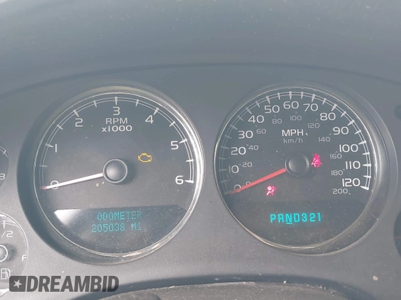 2007 Chevrolet Suburban LT with VIN 1GNFC16057R413155, listed as a IAAI auction lot 41884665 with 205,038 mi miles. Bid and sale history available at carsss.com. Image 7.