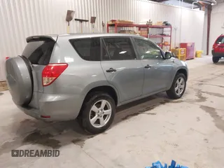 2008 Toyota RAV4 with VIN JTMBD33V985153917, listed as a IAAI auction lot 41690762 with 175,408 mi miles. Bid and sale history available at carsss.com. Image 4.