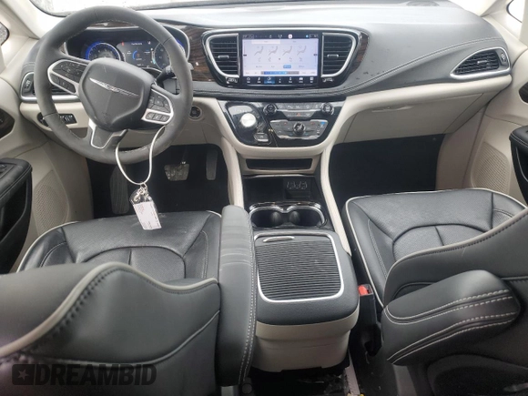 2023 Chrysler Pacifica Limited with VIN 2C4RC3GG5PR600273, listed as a Copart auction lot 46516335 with 34,057 mi miles and Non repairable. Bid and sale history available at DreamBid. Image 8.