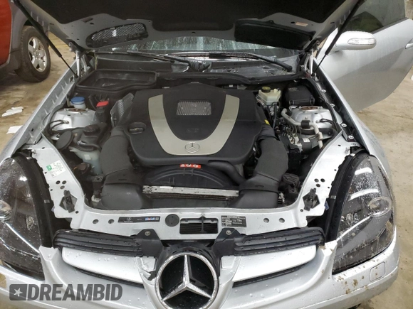 2008 Mercedes-Benz SLK 350 z VIN WDBWK56F08F180858, wystawiony jako Copart lot #43420175 z przebiegiem 142 194 mil mil oraz Szkoda całkowita • Salvage title. Historia ofert i sprzedaży dostępna na DreamBid. Obrazek 11.