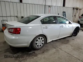 2012 Mitsubishi Galant ES z VIN 4A32B3FF7CE025417, wystawiony jako Copart lot #67848104 z przebiegiem 136 586 mil mil oraz Szkoda całkowita • Salvage title. Historia ofert i sprzedaży dostępna na DreamBid. Obrazek 3.
