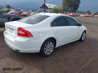 2010 Volvo S80 I6 with VIN YV1982AS2A1116950, listed as a IAAI auction lot 41763132 with 115,083 mi miles. Bid and sale history available at carsss.com. Image 4.