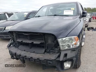 2018 Ram 1500 Express z VIN 1C6RR7KG3JS257506, wystawiony jako IAAI lot #40499292 z przebiegiem 191 174 mil mil oraz . Historia ofert i sprzedaży dostępna na DreamBid. Obrazek 13.