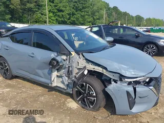 2024 Nissan Sentra SV z VIN 3N1AB8CV1RY221780, wystawiony jako IAAI lot #42405858 z przebiegiem 14 391 mil mil oraz . Historia ofert i sprzedaży dostępna na DreamBid. Obrazek 6.