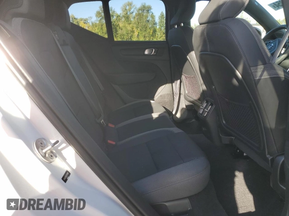 2023 Volvo XC40 Core с VIN YV4ED3UK8P2101970, выставлен на аукционе Copart как лот 73328854 с пробегом 4 912 миль миль и Списание • Salvage title. История ставок и продаж доступна на DreamBid. Изображение 10.