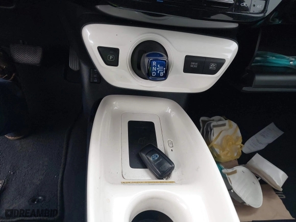 2016 Toyota Prius Four with VIN JTDKARFU5G3018264, listed as a IAAI auction lot 42034508 with 98,071 mi miles. Bid and sale history available at carsss.com. Image 11.