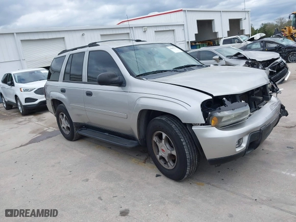 2008 Chevrolet TrailBlazer LT w/1LT with VIN 1GNDS13SX82226780, listed as a IAAI auction lot 41603379 with 159,086 mi miles. Bid and sale history available at carsss.com. Image 1.