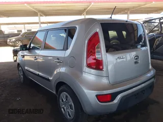 2012 Kia Soul with VIN KNDJT2A59C7400121, listed as a IAAI auction lot 42058012 with 83,059 mi miles. Bid and sale history available at carsss.com. Image 3.