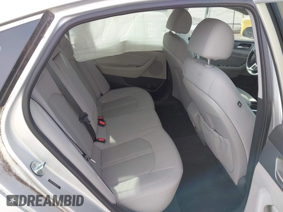 2018 Hyundai Sonata Limited with VIN 5NPE34AF8JH611390, listed as a IAAI auction lot 41550336 with 30,357 mi miles. Bid and sale history available at carsss.com. Image 8.