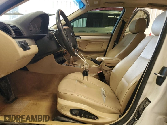 2004 BMW 3 Series 330xi with VIN WBAEW53474PG10944, listed as a Copart auction lot 52017375 with 216,654 mi miles and Clean Title. Bid and sale history available at carsss.com. Image 7.