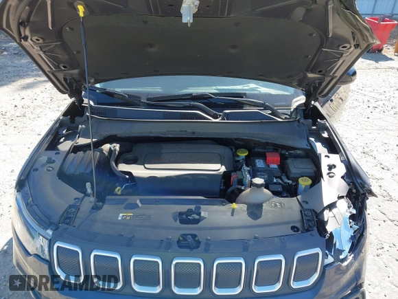 2022 Jeep Compass Latitude with VIN 3C4NJCBB0NT138781, listed as a IAAI auction lot 41897474 with 44,955 mi miles and . Bid and sale history available at carsss.com. Image 10.