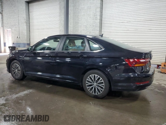 2019 Volkswagen Jetta SEL z VIN 3VWE57BU2KM005035, wystawiony jako Copart lot #54250765 z przebiegiem 134 881 mil mil oraz Szkoda całkowita • Salvage title. Historia ofert i sprzedaży dostępna na DreamBid. Obrazek 2.