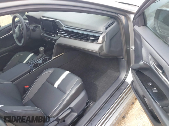 2025 Toyota Camry LE with VIN 4T1DAACK6SU510894, listed as a IAAI auction lot 42048585 with 12,601 mi miles and . Bid and sale history available at DreamBid. Image 5.