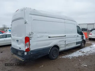 2017 Ford Transit z VIN 1FTYR3XM1HKA71226, wystawiony jako IAAI lot #41067318 z przebiegiem 469 620 mil mil oraz . Historia ofert i sprzedaży dostępna na DreamBid. Obrazek 4.