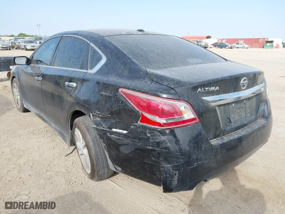 2013 Nissan Altima 2.5 SV with VIN 1N4AL3APXDN489580, listed as a IAAI auction lot 41858841 with 185,950 mi miles. Bid and sale history available at carsss.com. Image 3.