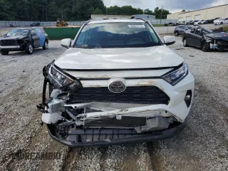 2021 Toyota RAV4 XLE Premium with VIN 2T3A1RFV6MW142184, listed as a Copart auction lot 60983715 with 31,814 mi miles and Salvage title. Bid and sale history available at DreamBid. Image 5.