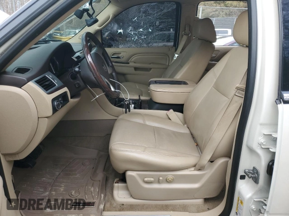 2013 Cadillac Escalade Premium with VIN 1GYS4CEF6DR118500, listed as a Copart auction lot 82237474 with 123,788 mi miles and Salvage Title. Bid and sale history available at carsss.com. Image 7.