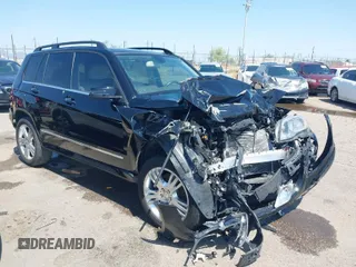 2013 Mercedes-Benz GLK with VIN WDCGG5HB5DG077063, listed as a IAAI auction lot 39858001 with 42,583 mi miles. Bid and sale history available at carsss.com. Image 1.