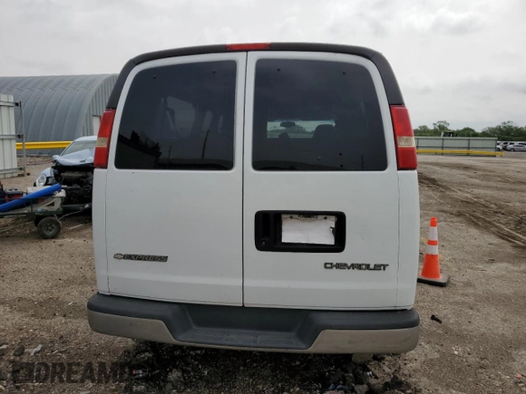 2005 Chevrolet Express Passenger with VIN 1GAHG39UX51197887, listed as a Copart auction lot 54499855 with 173,655 mi miles and Clean title. Bid and sale history available at DreamBid. Image 6.