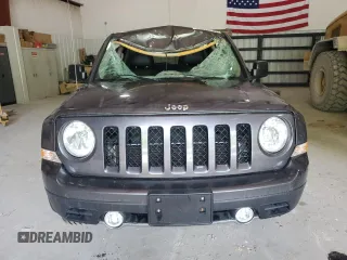2017 Jeep Patriot High Altitude with VIN 1C4NJRFB2HD155282, listed as a Copart auction lot 61073235 with 47,610 mi miles and Salvage title. Bid and sale history available at DreamBid. Image 5.