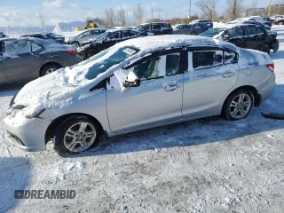 2015 Honda Civic LX z VIN 2HGFB2F59FH002256, wystawiony jako Copart lot #43748665 z przebiegiem 141 296 mil mil oraz Szkoda całkowita • Salvage title. Historia ofert i sprzedaży dostępna na DreamBid. Obrazek 1.