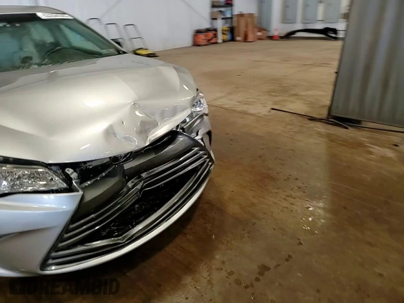 2015 Toyota Camry XLE with VIN 4T1BF1FK3FU978091, listed as a Copart auction lot 53204245 with 81,191 mi miles and Salvage Title. Bid and sale history available at carsss.com. Image 13.