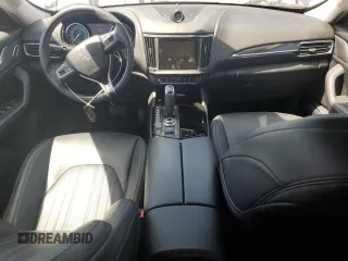 2022 Maserati Levante GT with VIN ZN661XUA0NX407235, listed as a Copart auction lot 60678025 with 16,498 mi miles and Clean title. Bid and sale history available at DreamBid. Image 8.