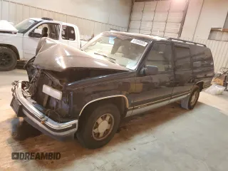 1999 Chevrolet Suburban with VIN 3GNEC16R7XG171222, listed as a Copart auction lot 41668855 with 178,576 mi miles and Salvage Title. Bid and sale history available at carsss.com. Image 1.