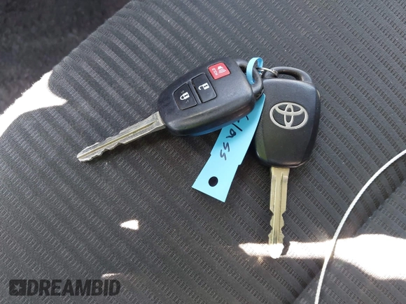 2018 Toyota RAV4 LE with VIN JTMZFREV4JJ734702, listed as a IAAI auction lot 41987540 with 141,526 mi miles. Bid and sale history available at carsss.com. Image 11.