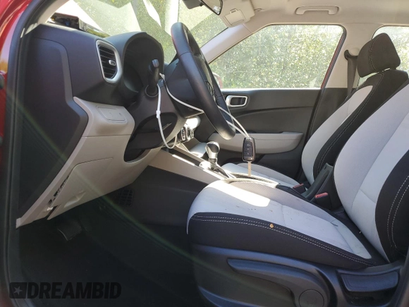 2023 Hyundai Venue SEL with VIN KMHRC8A38PU241678, listed as a Copart auction lot 63026355 with 5,959 mi miles and Salvage title. Bid and sale history available at DreamBid. Image 7.