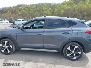 2017 Hyundai Tucson Sport with VIN KM8J3CA21HU407189, listed as a IAAI auction lot 42090562 with 113,618 mi miles. Bid and sale history available at carsss.com. Image 14.