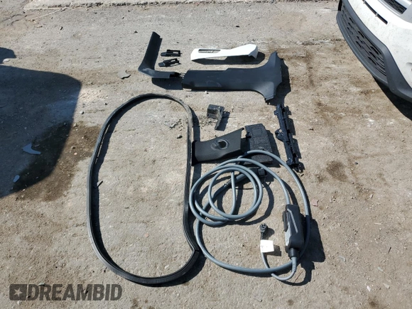 2024 BMW i5 M60 z VIN WBY43FK09RCR58587, wystawiony jako Copart lot #67396684 z przebiegiem 387 mil mil oraz Szkody całkowita. Historia ofert i sprzedaży dostępna na DreamBid. Obrazek 12.
