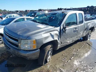 2009 Chevrolet Silverado 1500 with VIN 2GCEC39J891109818, listed as a IAAI auction lot 41302124 with Not Provided miles and . Bid and sale history available at DreamBid. Image 17.