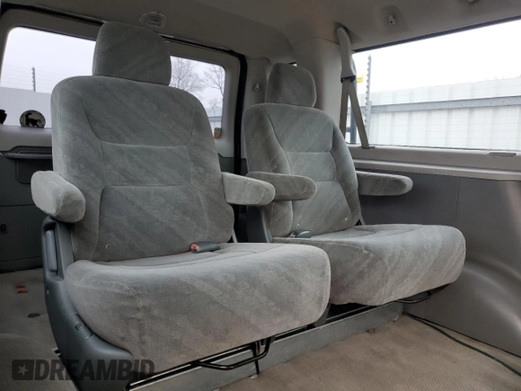 2014 Ford Econoline Passenger XL z VIN 1FBSS3BL1EDB03623, wystawiony jako Copart lot #48432945 z przebiegiem 148 837 mil mil oraz Szkody całkowita. Historia ofert i sprzedaży dostępna na DreamBid. Obrazek 11.