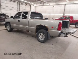 2003 Chevrolet Silverado 1500 LT with VIN 1GCEK19T83E148729, listed as a IAAI auction lot 42086583 with 224,329 mi miles and . Bid and sale history available at DreamBid. Image 3.